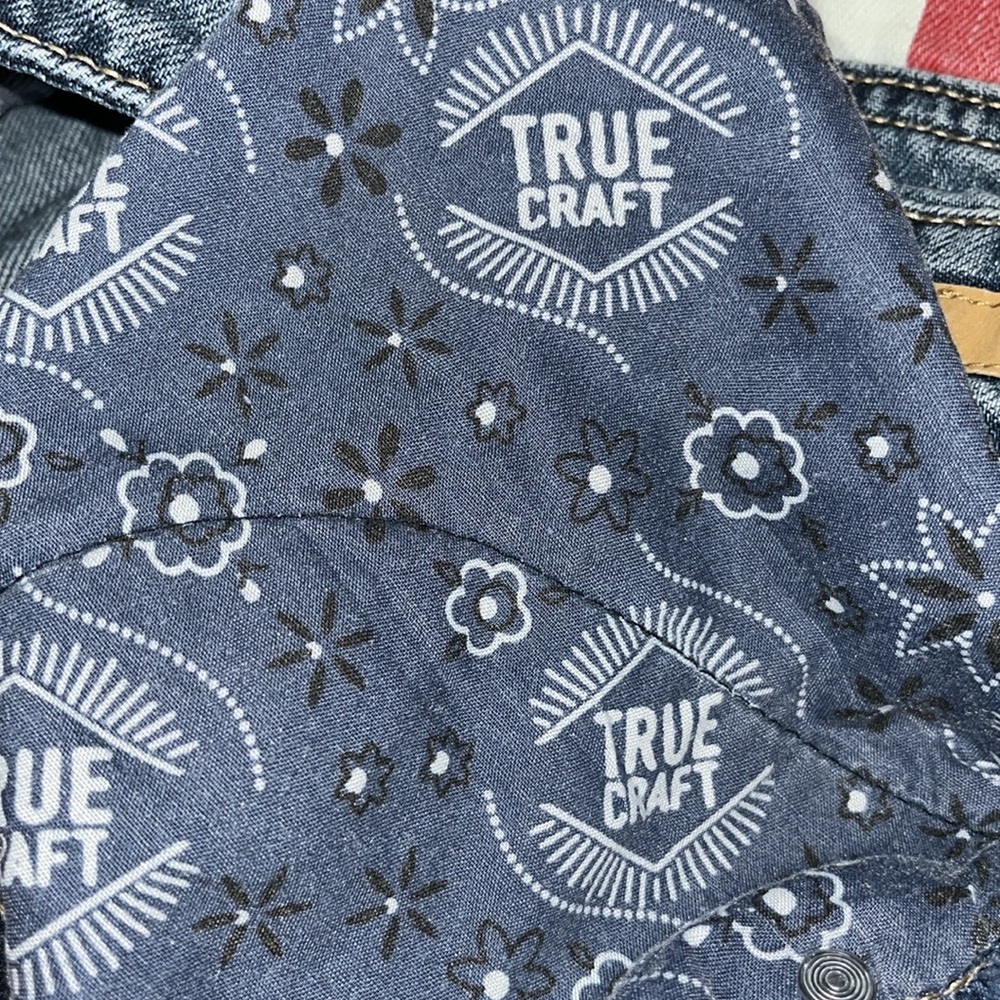 TRUE CRAFT Americana patriotic flag denim jean shorts size 7 - Picture 9 of 9